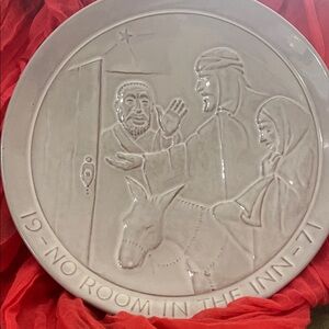 Frankoma Cream Nativity Scene Sculpture Plate